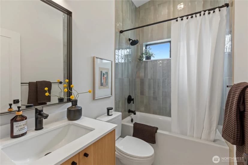 Property photo for 11312 Ne 60th Street, Kirkland photo 26