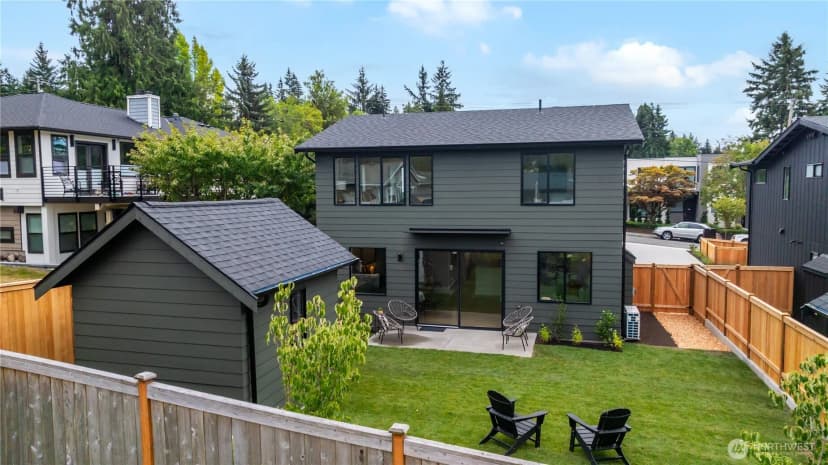 Property photo for 11312 Ne 60th Street, Kirkland photo 32