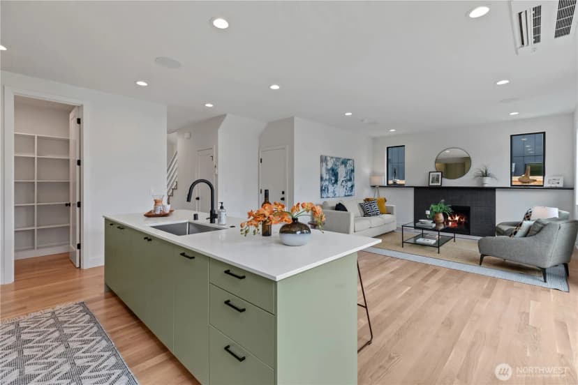 Property photo for 11312 Ne 60th Street, Kirkland photo 12