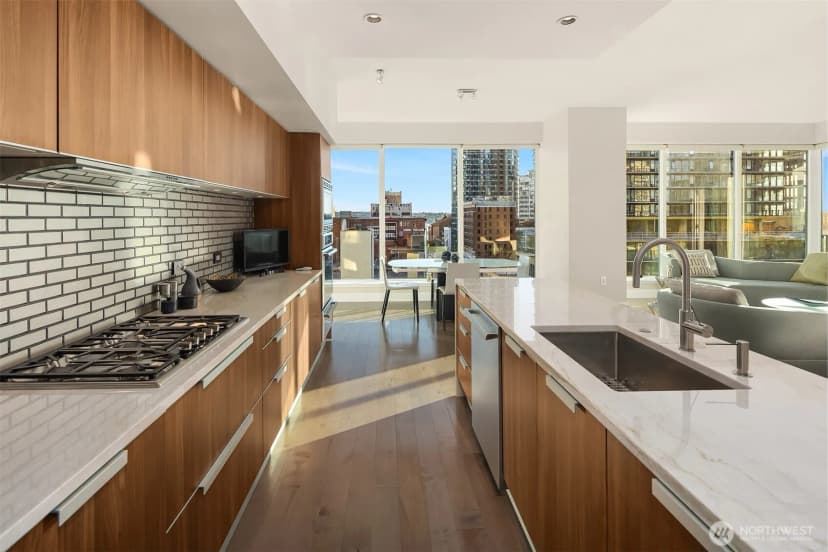 Property photo for 1920 4th Avenue #1002, Seattle photo 6