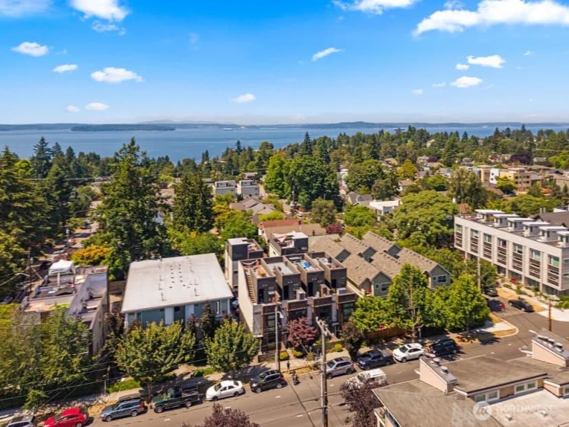 Property photo for 6911 California Avenue Sw #c, Seattle photo 35