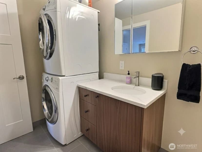 Property photo for 238 S French Avenue, Arlington photo 16