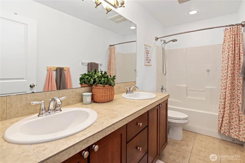 Property photo for 9306 Nye Avenue Se, Snoqualmie photo 17