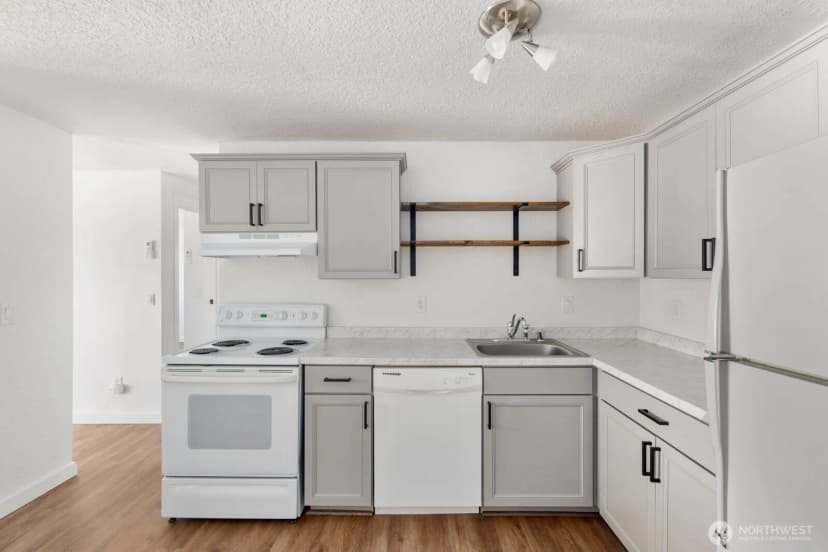 Property photo for 435 Williams Avenue N #206, Renton photo 4