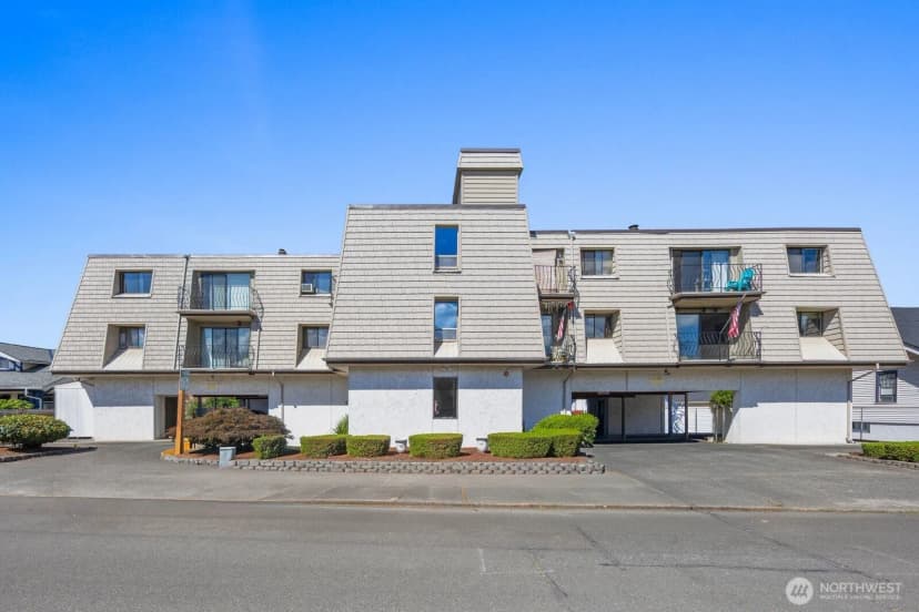 Property photo for 435 Williams Avenue N #206, Renton photo 3