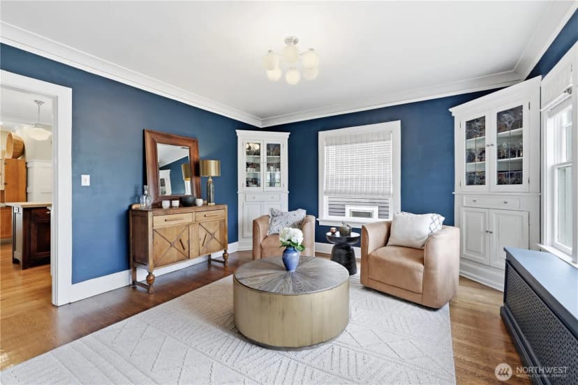 Property photo for 3127 Broadway E, Seattle photo 14
