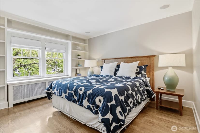 Property photo for 3127 Broadway E, Seattle photo 17