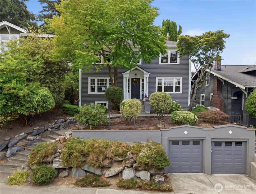 Property photo for 3127 Broadway E, Seattle