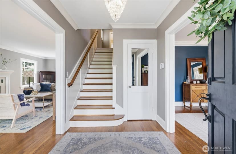 Property photo for 3127 Broadway E, Seattle photo 3
