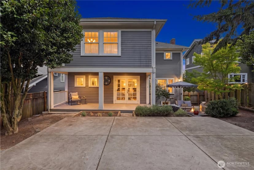 Property photo for 3127 Broadway E, Seattle photo 34