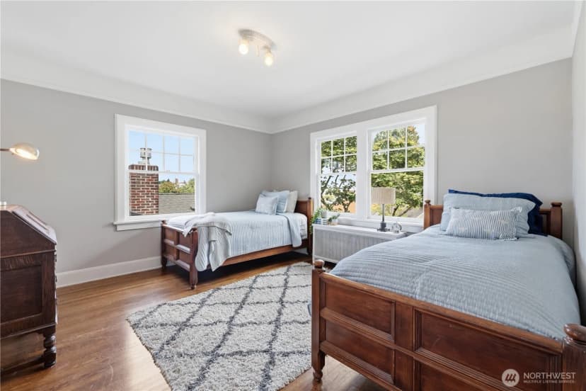 Property photo for 3127 Broadway E, Seattle photo 24
