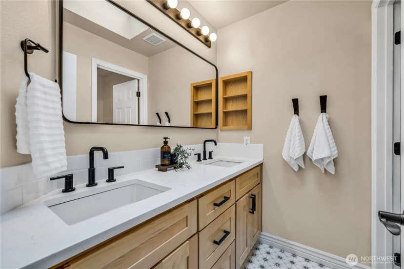 Property photo for 4205 243rd Avenue Se, Sammamish photo 22