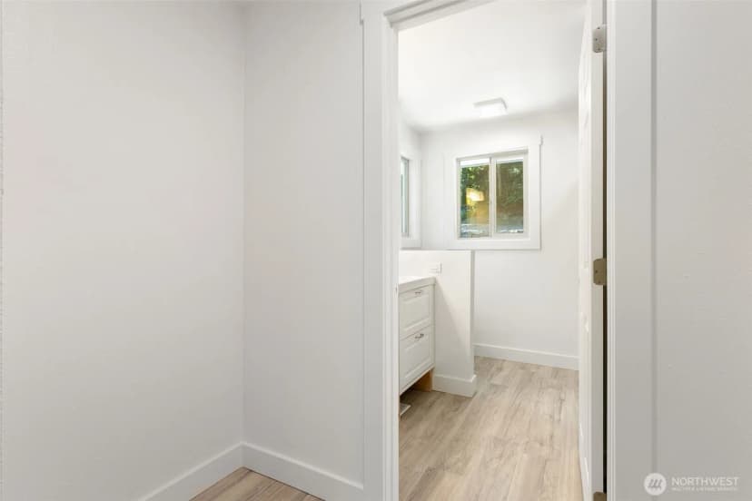 Property photo for 5769 Blakely Avenue Ne, Bainbridge Island photo 22