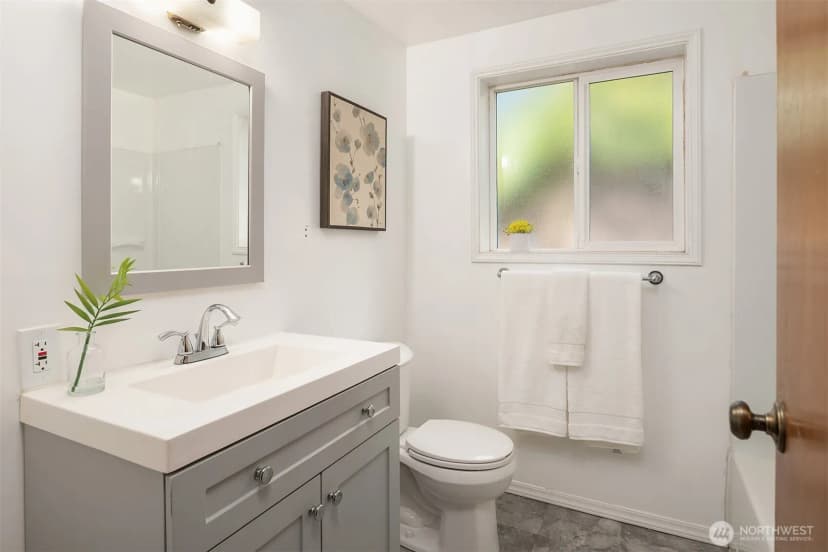 Property photo for 2012 Ne 127th Street, Seattle photo 28