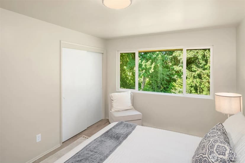 Property photo for 2012 Ne 127th Street, Seattle photo 22