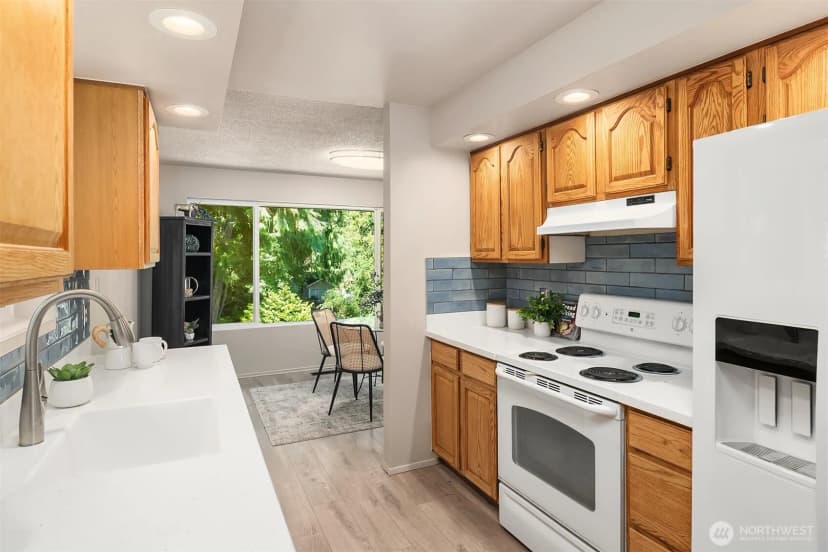 Property photo for 2012 Ne 127th Street, Seattle photo 14