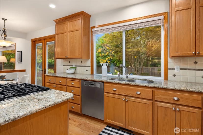 Property photo for 1530 267th Place Se, Sammamish photo 9