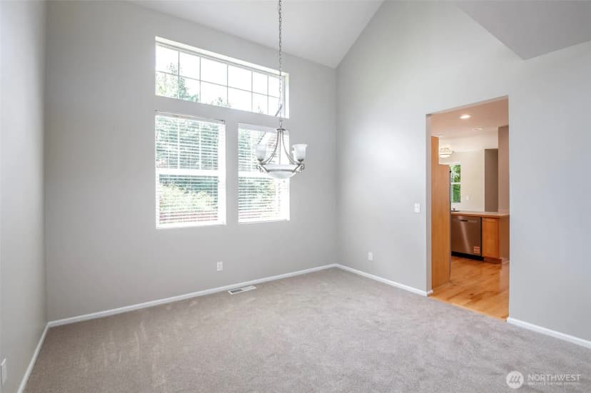 Property photo for 28011 Maple Ridge Way Se, Maple Valley photo 7
