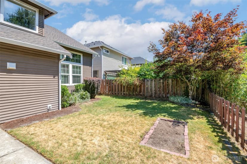 Property photo for 28011 Maple Ridge Way Se, Maple Valley photo 33