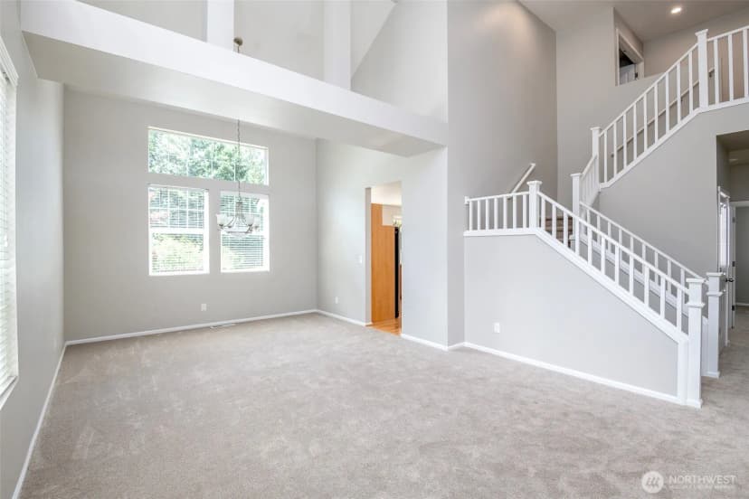 Property photo for 28011 Maple Ridge Way Se, Maple Valley photo 6