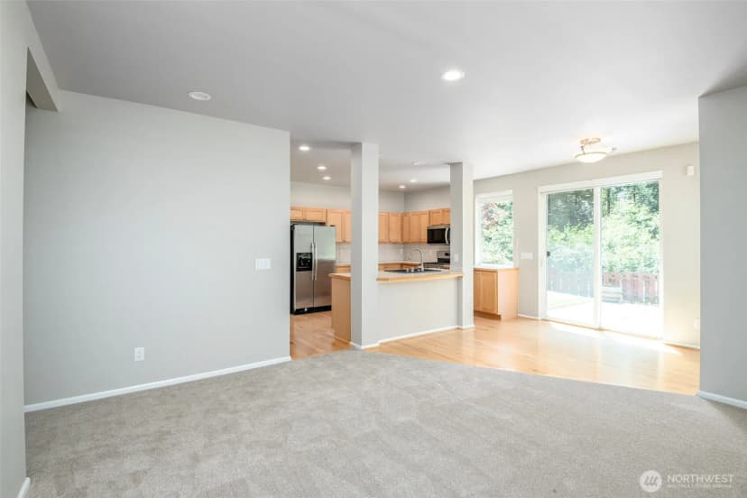 Property photo for 28011 Maple Ridge Way Se, Maple Valley photo 15