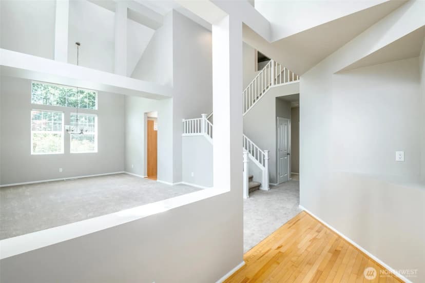 Property photo for 28011 Maple Ridge Way Se, Maple Valley photo 4