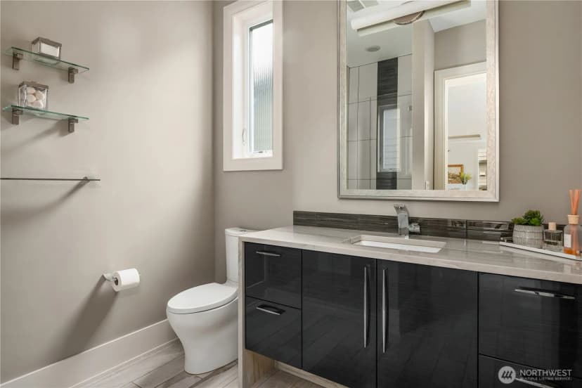 Property photo for 1527 Lyons Avenue Ne, Renton photo 18
