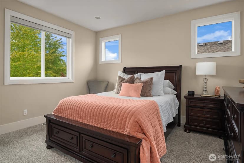 Property photo for 1527 Lyons Avenue Ne, Renton photo 26