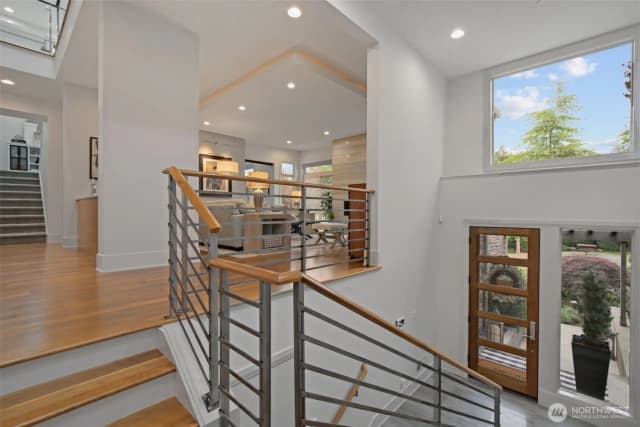 Property photo for 1527 Lyons Avenue Ne, Renton photo 5