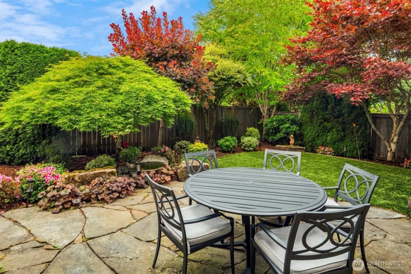 Property photo for 1527 Lyons Avenue Ne, Renton photo 36