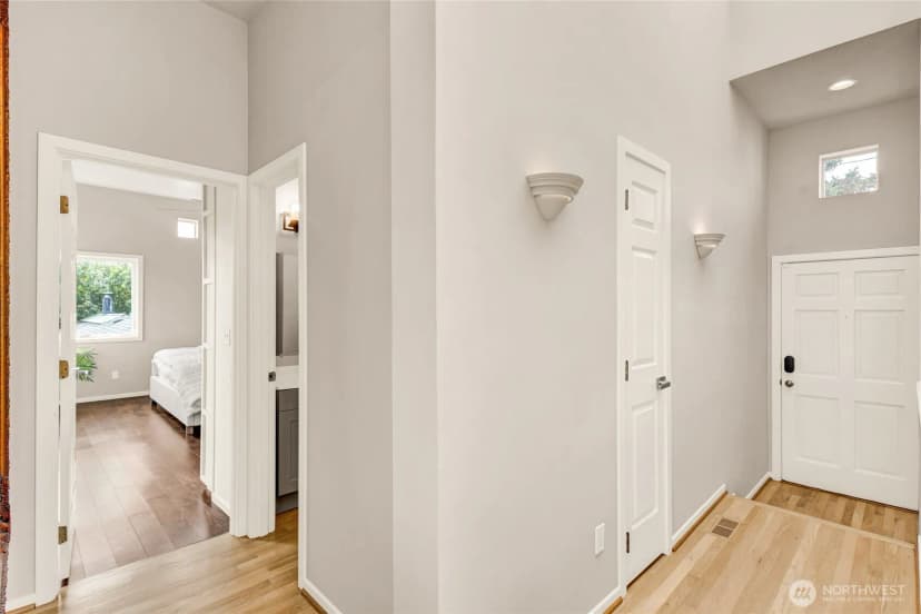 Property photo for 3406 37th Avenue W, Seattle photo 13