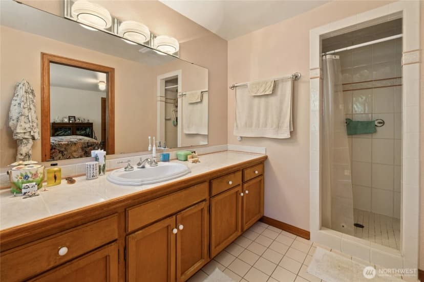 Property photo for 29317 118th Avenue Se, Auburn photo 28