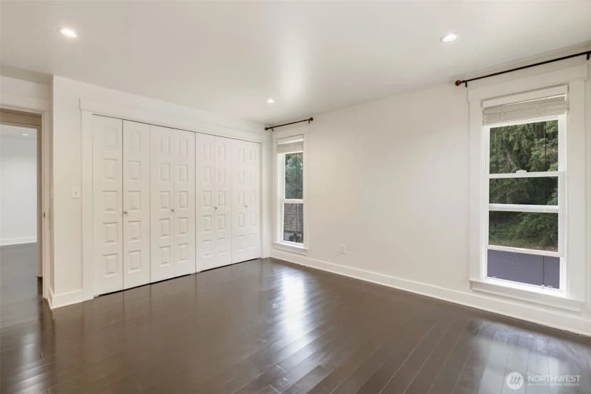 Property photo for 17120 Ne 2nd Place, Bellevue photo 14