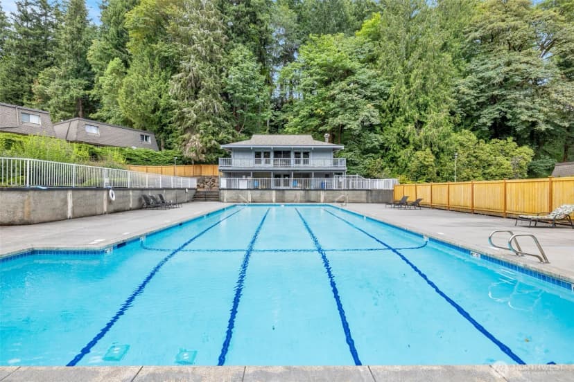 Property photo for 17120 Ne 2nd Place, Bellevue photo 28