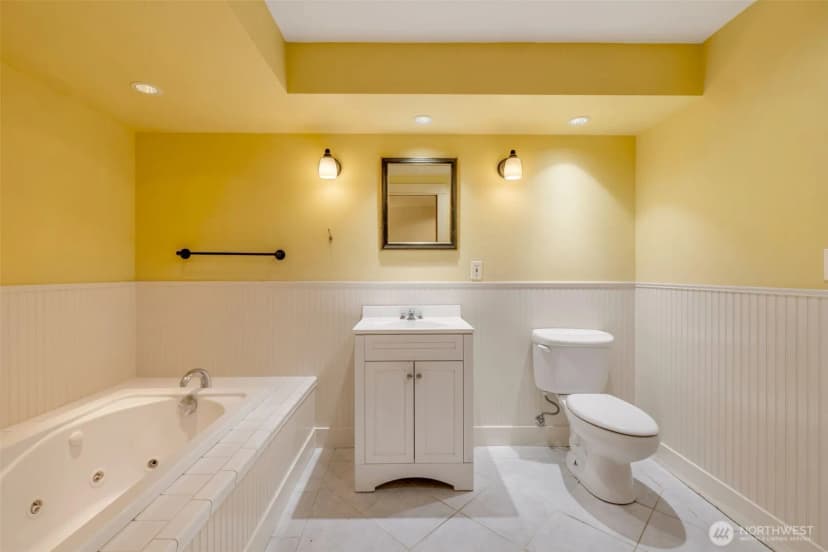 Property photo for 17120 Ne 2nd Place, Bellevue photo 22