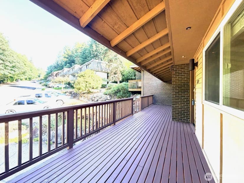 Property photo for 17120 Ne 2nd Place, Bellevue photo 24