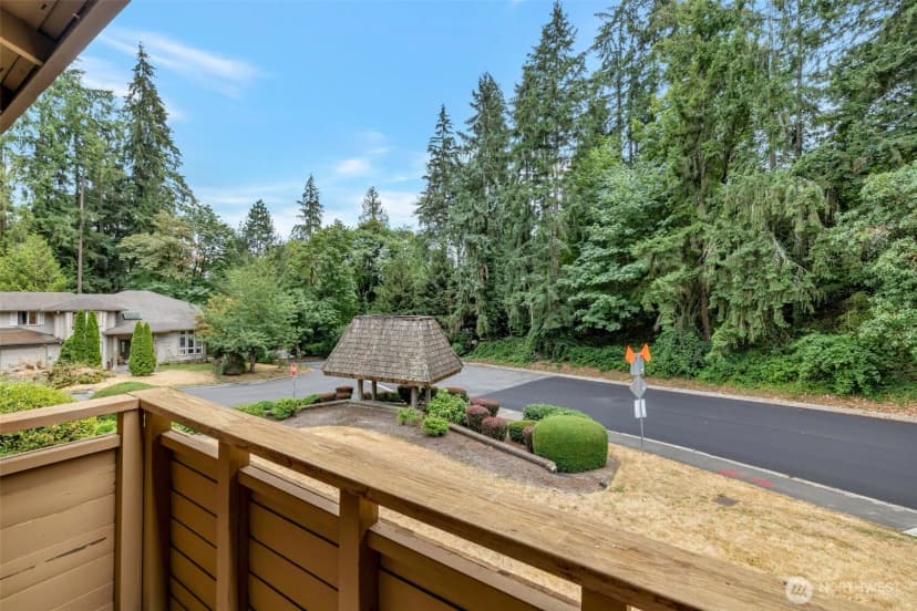 Property photo for 17120 Ne 2nd Place, Bellevue photo 23
