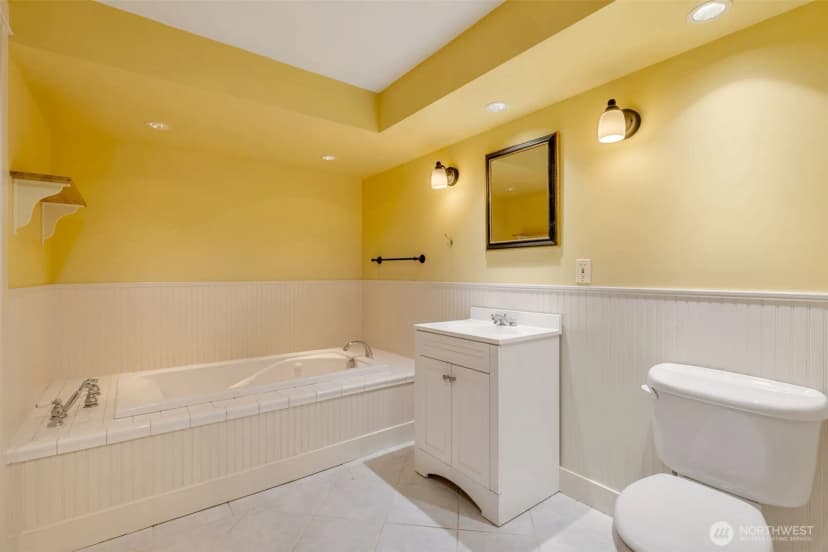 Property photo for 17120 Ne 2nd Place, Bellevue photo 21