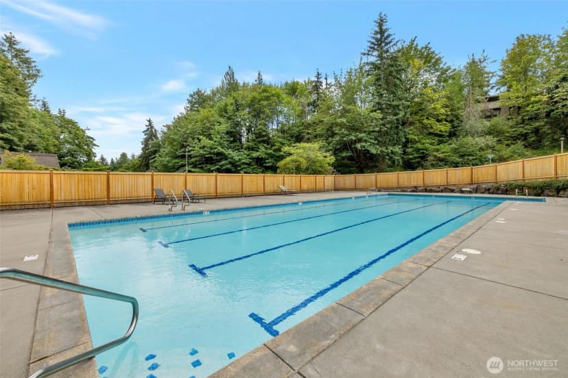 Property photo for 17120 Ne 2nd Place, Bellevue photo 29
