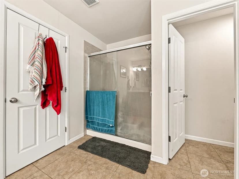 Property photo for 10706 174th Avenue E, Bonney Lake photo 11
