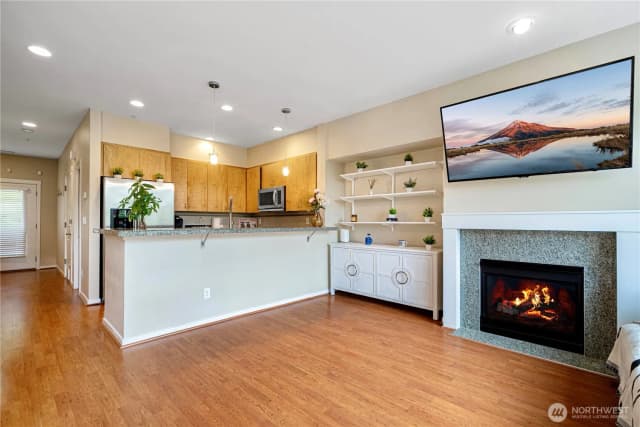 Property photo for 162 Cougar Ridge Road Nw #1104, Issaquah photo 5