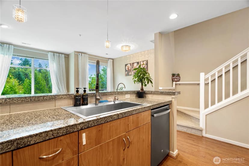 Property photo for 162 Cougar Ridge Road Nw #1104, Issaquah photo 11