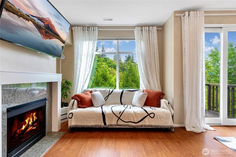 Property photo for 162 Cougar Ridge Road Nw #1104, Issaquah photo 6