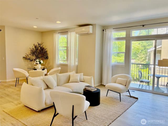Property photo for 1913 16th Lane E, Issaquah photo 4