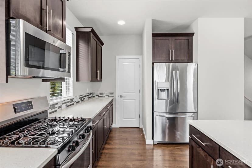 Property photo for 12909 20th Drive W #g, Everett photo 3