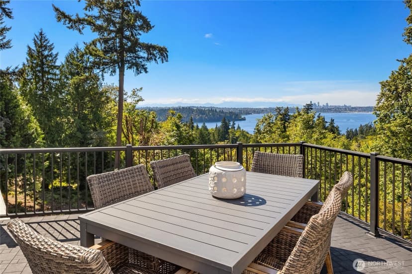 Property photo for 8430 Se 53rd Place, Mercer Island photo 13