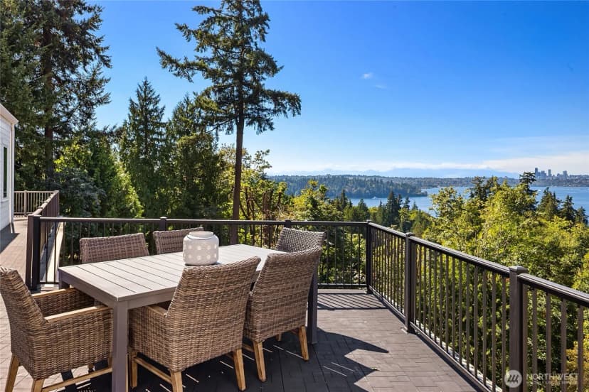 Property photo for 8430 Se 53rd Place, Mercer Island photo 12