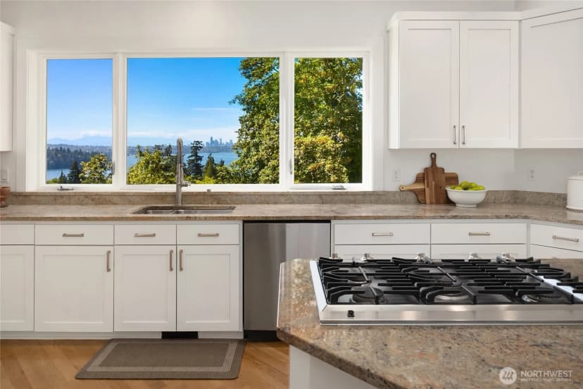 Property photo for 8430 Se 53rd Place, Mercer Island photo 18