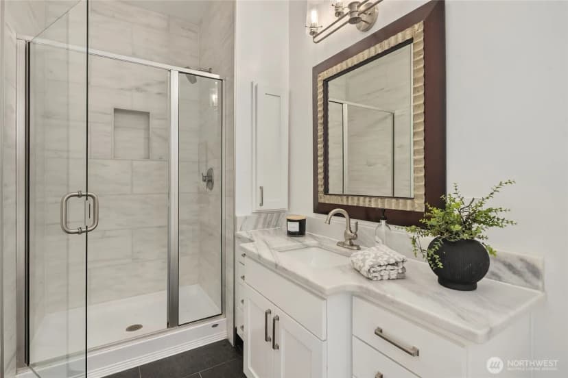 Property photo for 8430 Se 53rd Place, Mercer Island photo 22