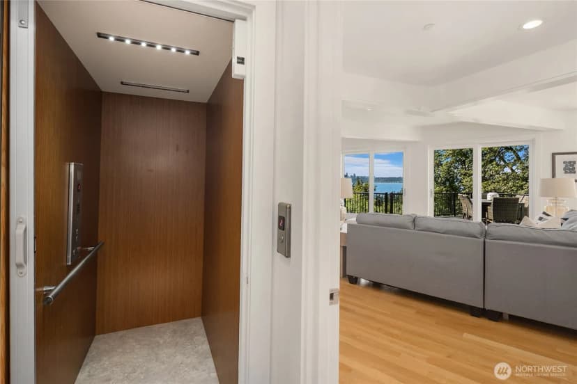 Property photo for 8430 Se 53rd Place, Mercer Island photo 23